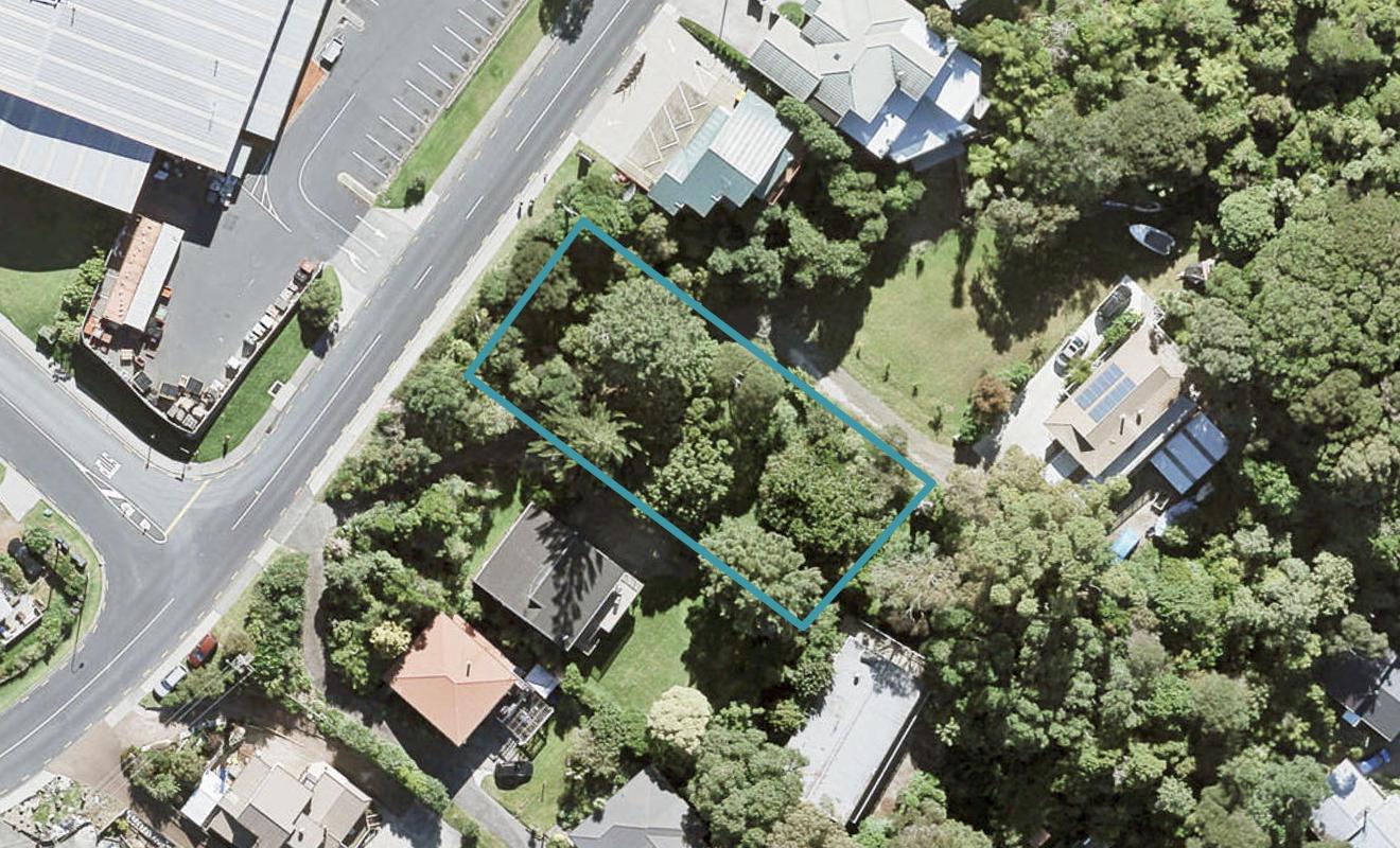 22 Wade River Road, Stanmore Bay, Whangaparaoa - Carousel 1