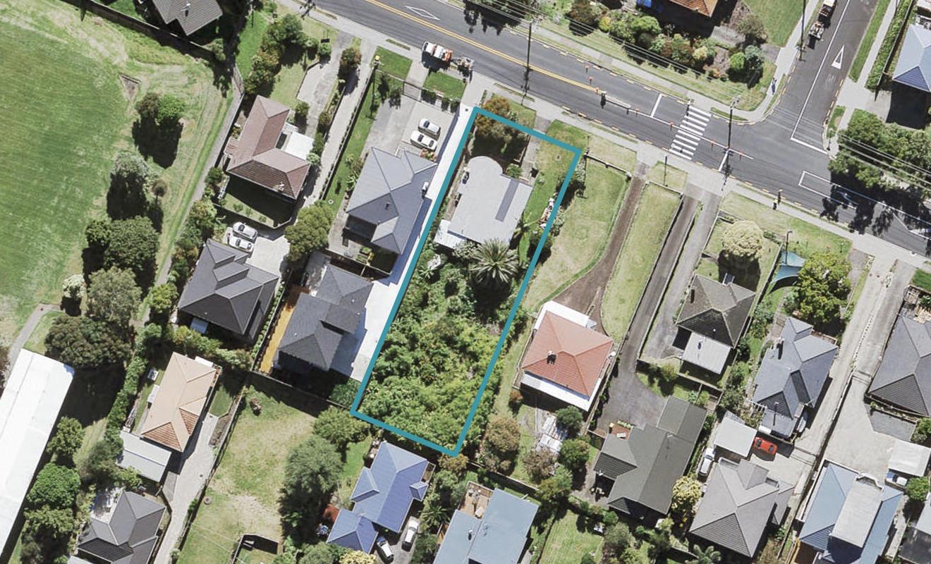 76 Rimu Street, New Lynn, Auckland - Carousel 1