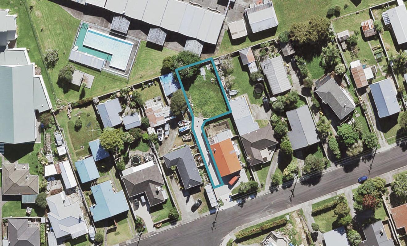 11A Levesque Street, Birkdale, Auckland - Carousel 1