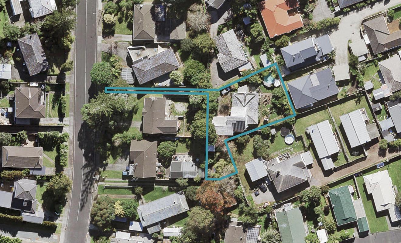40 Hellyers Street, Birkdale, Auckland - Carousel 1