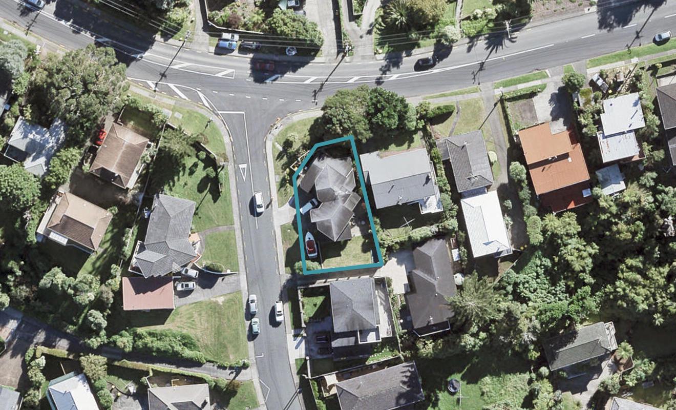 108 Carlisle Road, Browns Bay, Auckland - Carousel 1