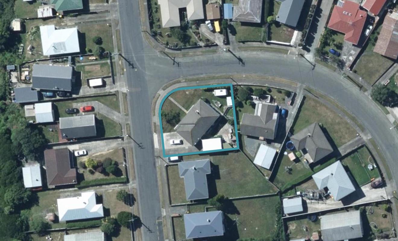 93 Sievers Grove, Cannons Creek, Porirua - Carousel 1