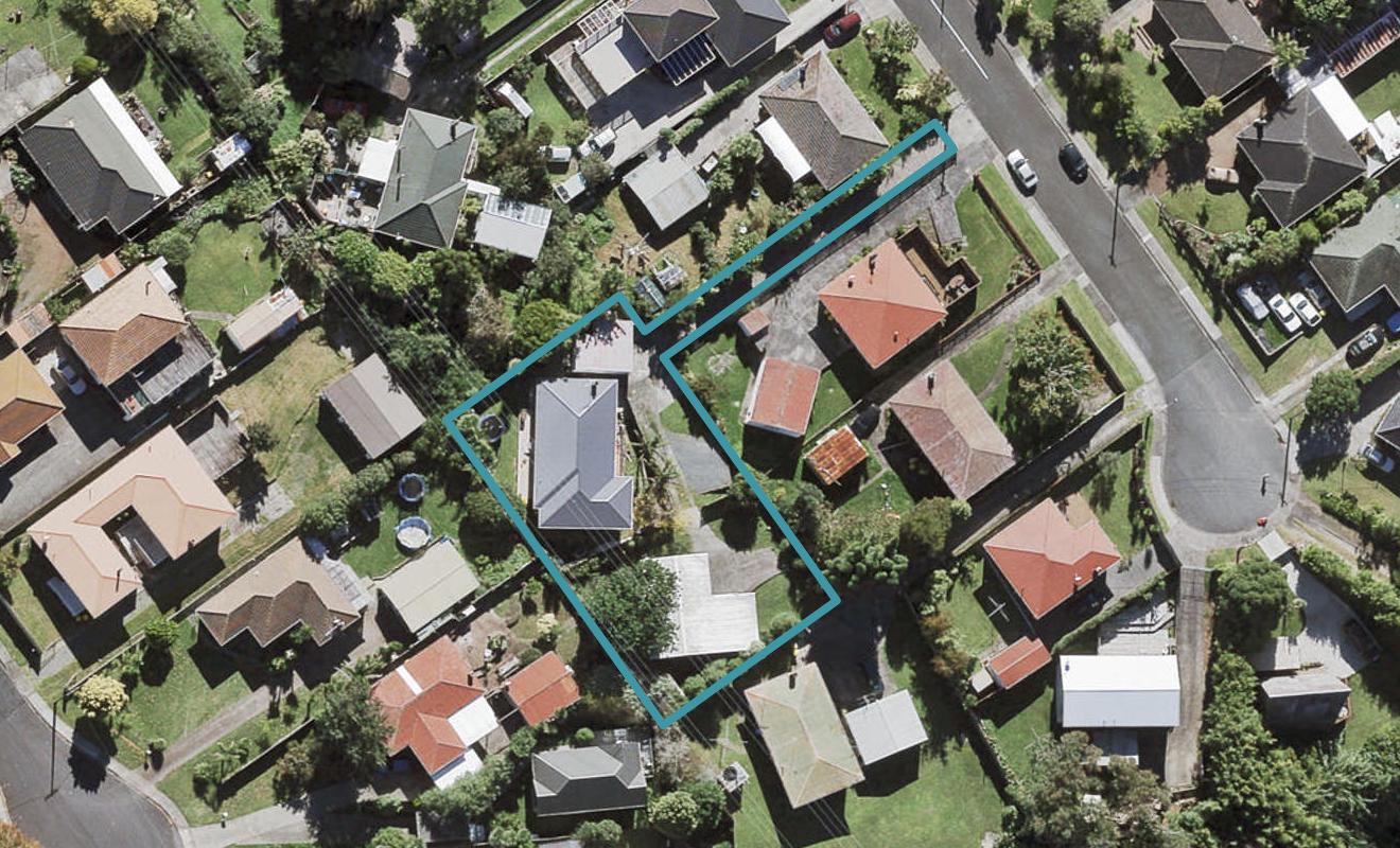 1/15 Cornwall Street, Te Atatu South, Auckland - Carousel 1