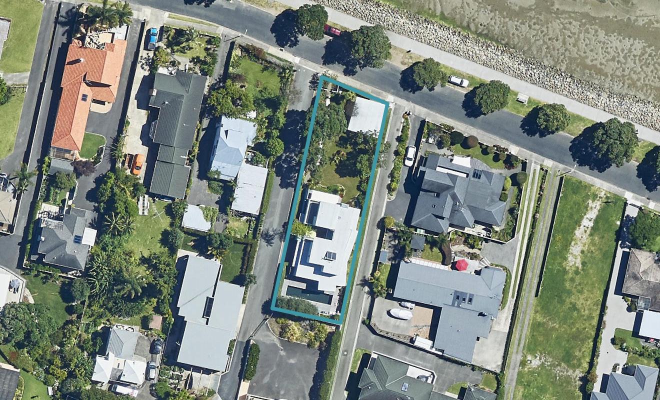 85 Beach Road, Otumoetai, Tauranga - Carousel 1