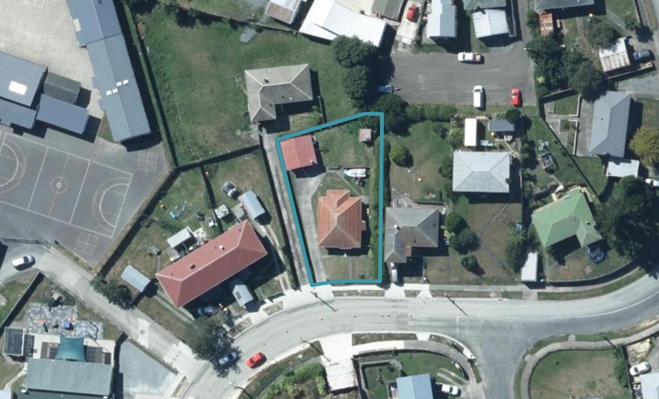 12 Hampshire Street, Cannons Creek, Porirua - Carousel 1
