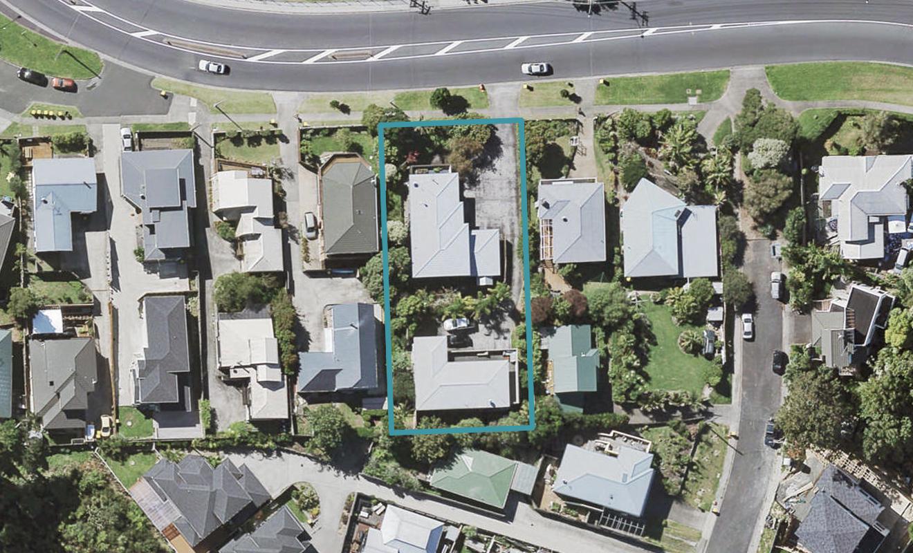 1/716 East Coast Road, Pinehill, Auckland - Carousel 1