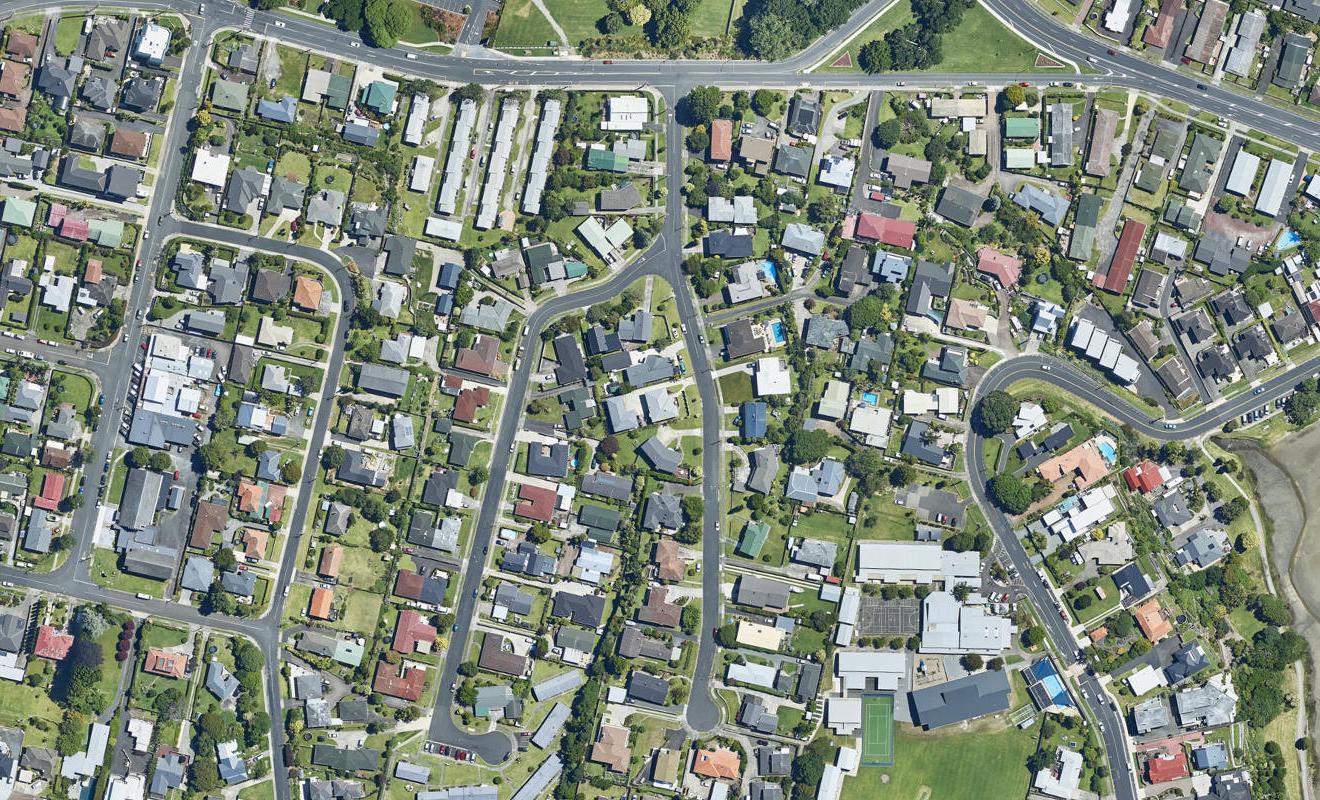 27 Andrew Place, Otumoetai, Tauranga - Carousel 1