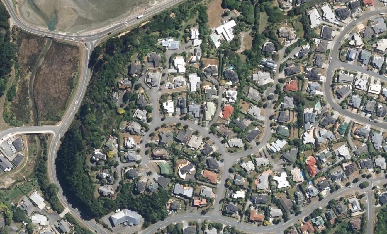 14 Molyneux Close, Whitby, Porirua - Carousel 1