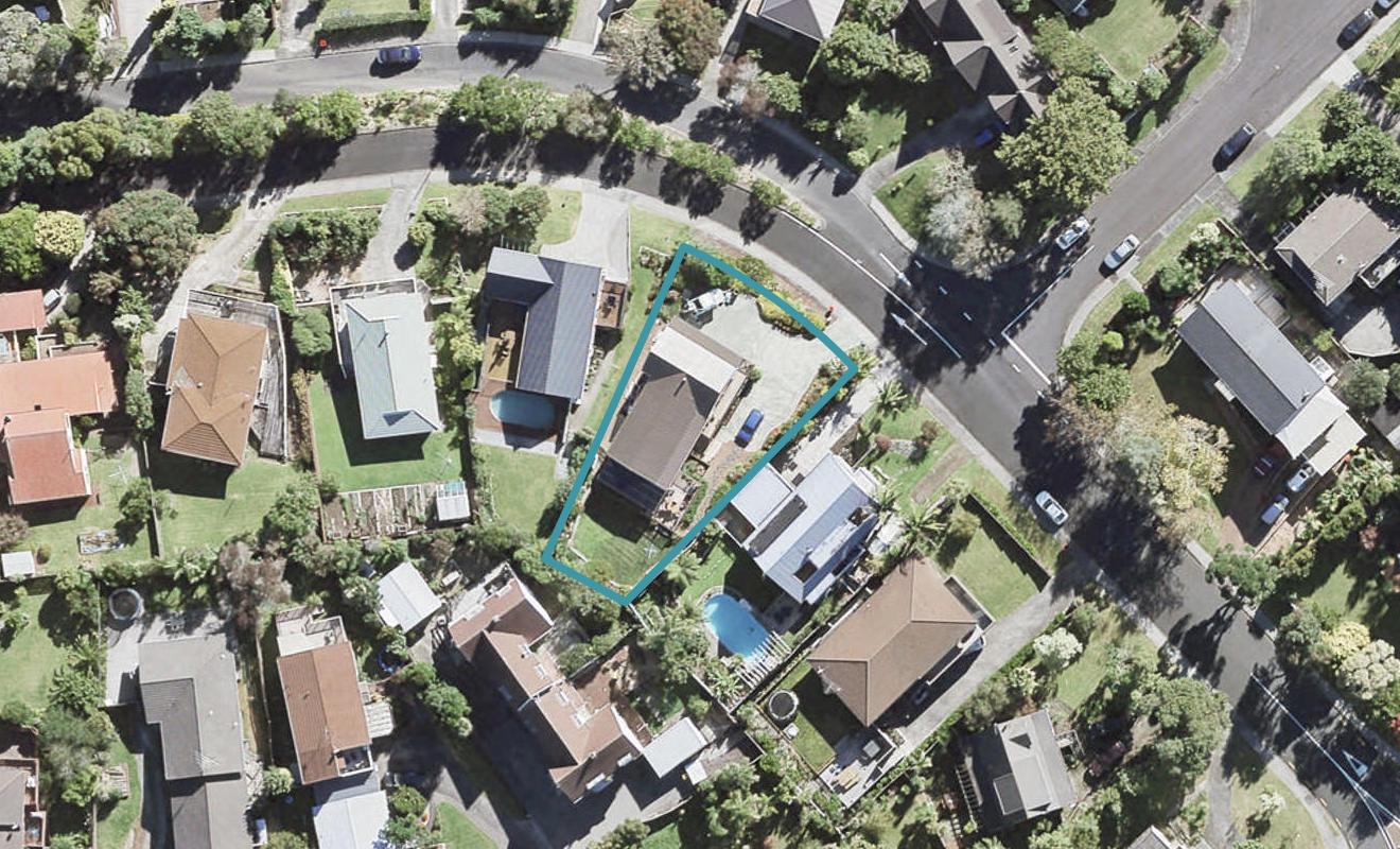 10 Lingham Crescent, Torbay, Auckland - Carousel 1