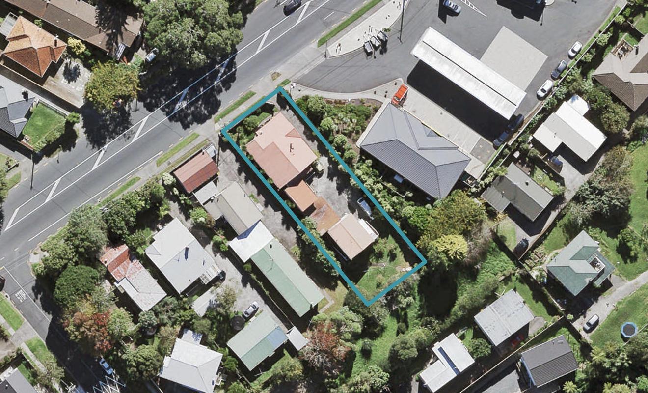 1/30 Titirangi Road, New Lynn, Auckland - Carousel 1