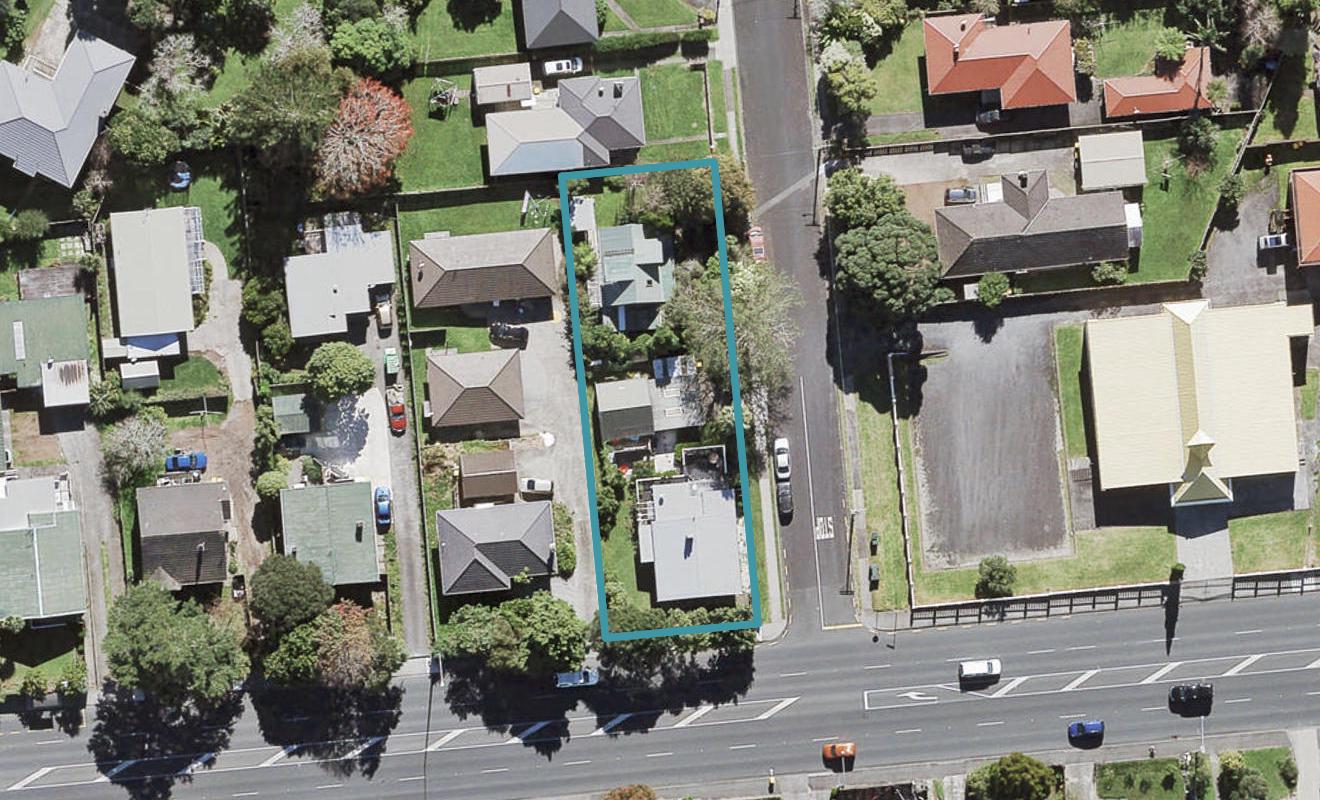 2A Waters Place, New Lynn, Auckland - Carousel 1