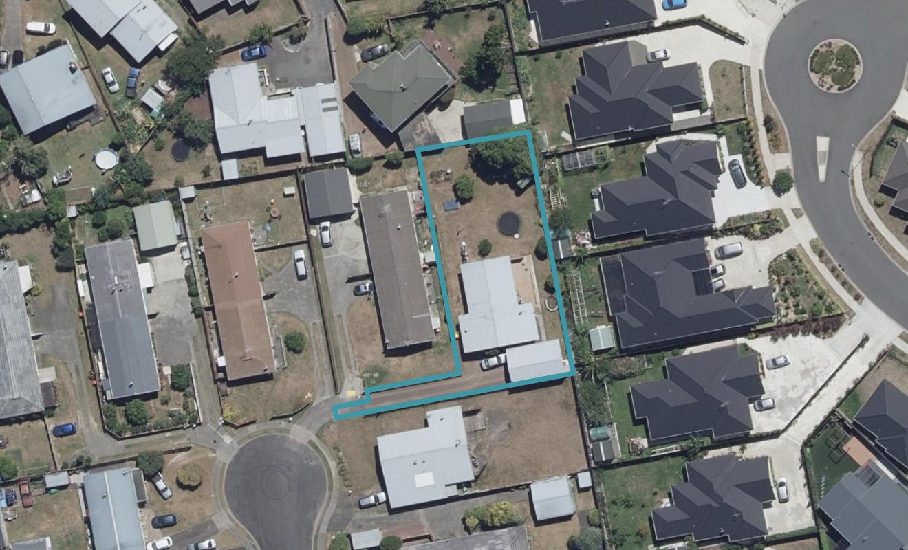 18 Leslie Place, Deanwell, Hamilton - Carousel 1