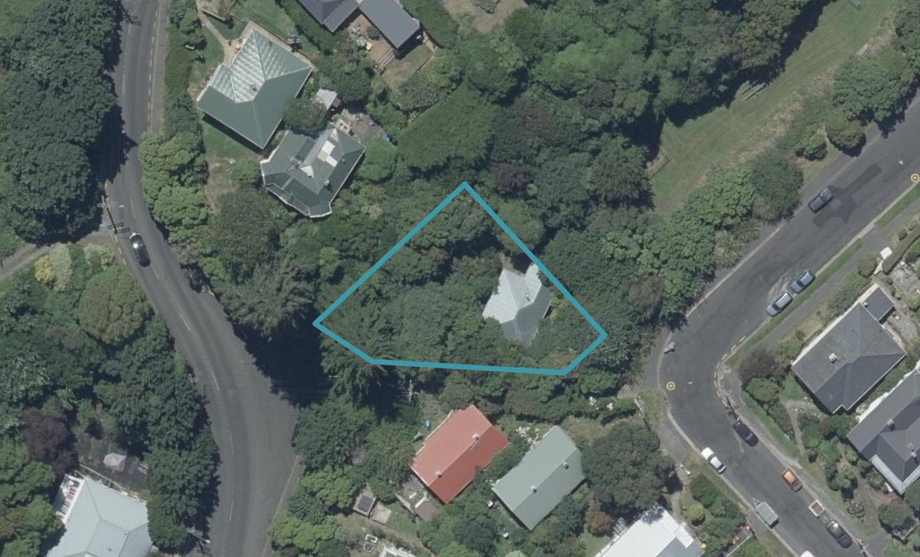 6 Fea Street, Dalmore, Dunedin - Carousel 1