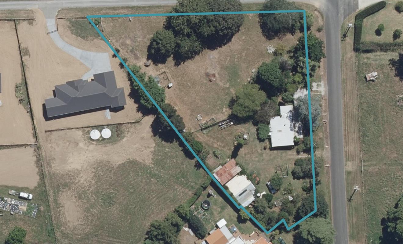 9 Lowe Road, Rukuhia, Hamilton - Carousel 1