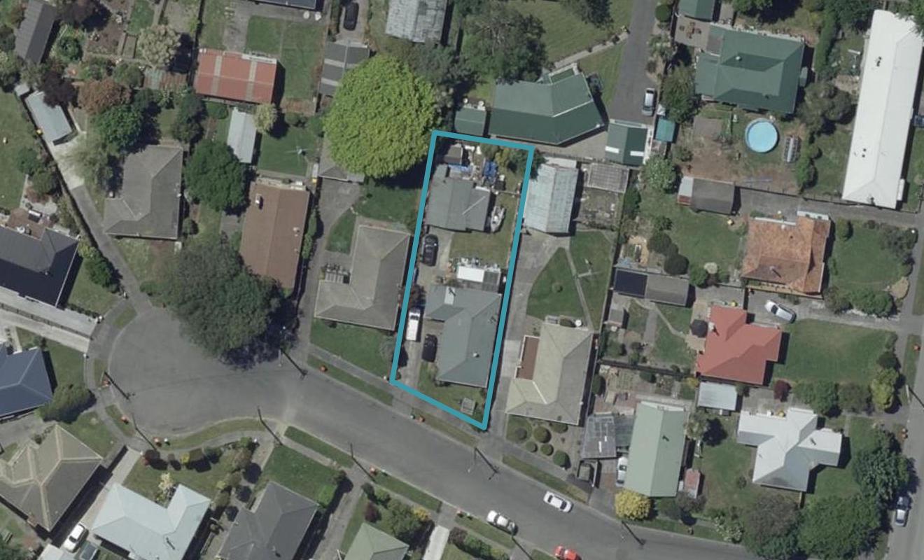 8 Adams Place, Woolston, Christchurch - Carousel 1