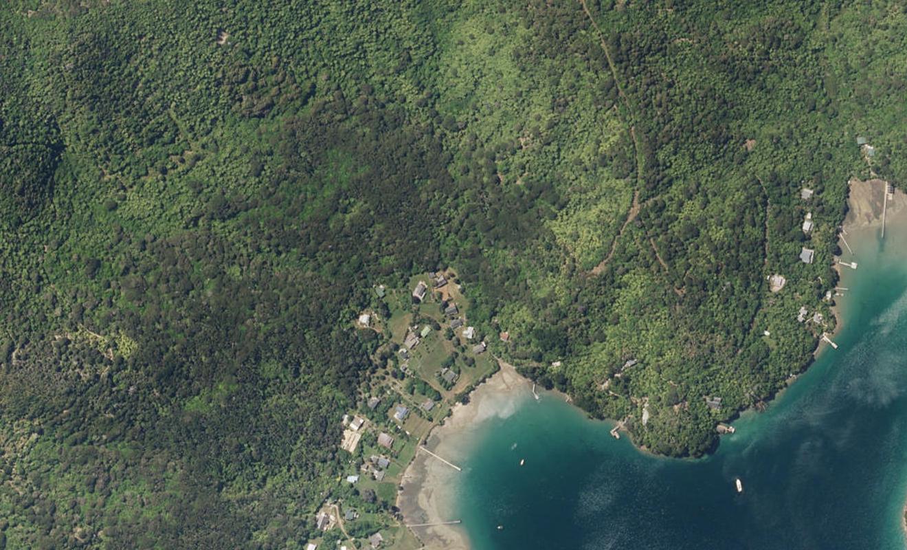 0 West Bay, Lochmara Bay - Carousel 1