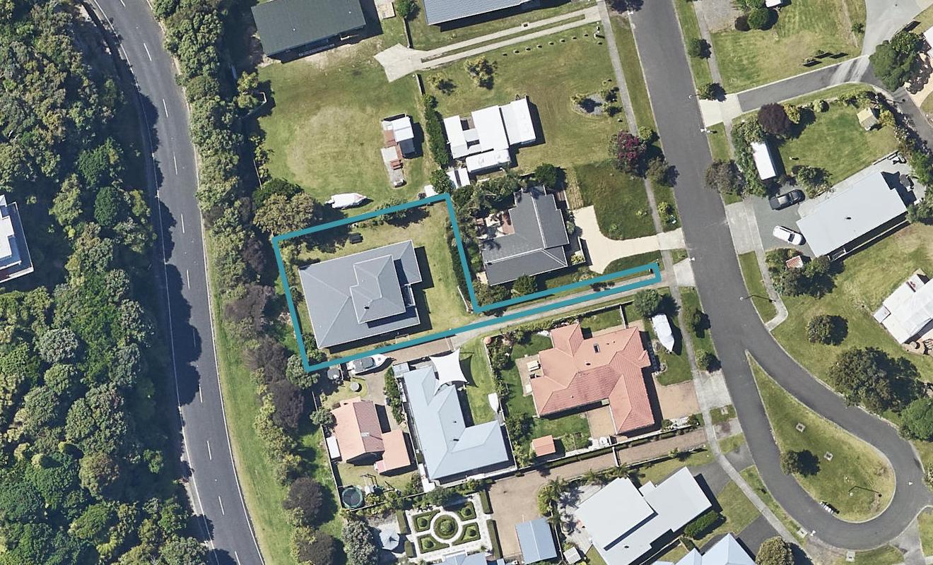 66 Bowentown Boulevard, Bowentown, Waihi Beach - Carousel 1