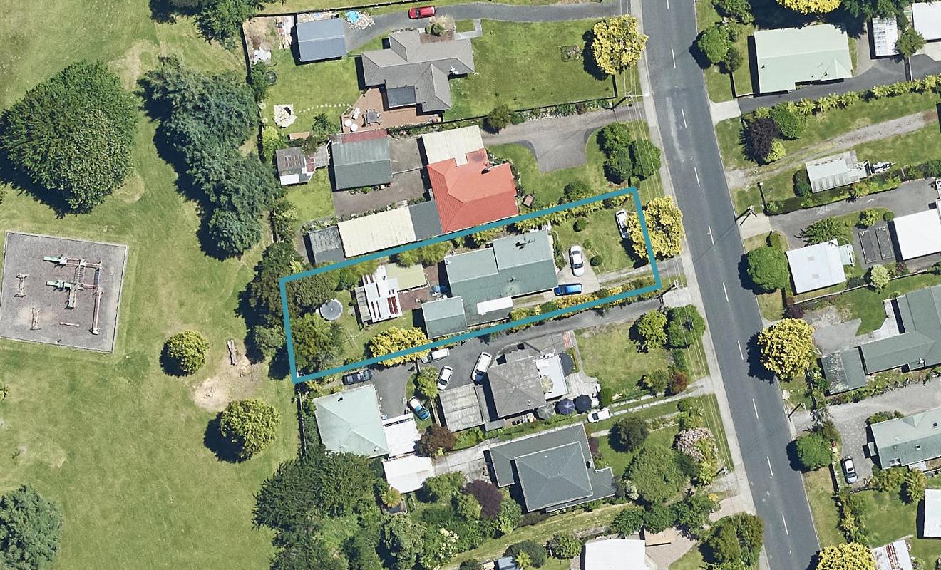 118 Koutu Road, Kawaha Point, Rotorua - Carousel 1