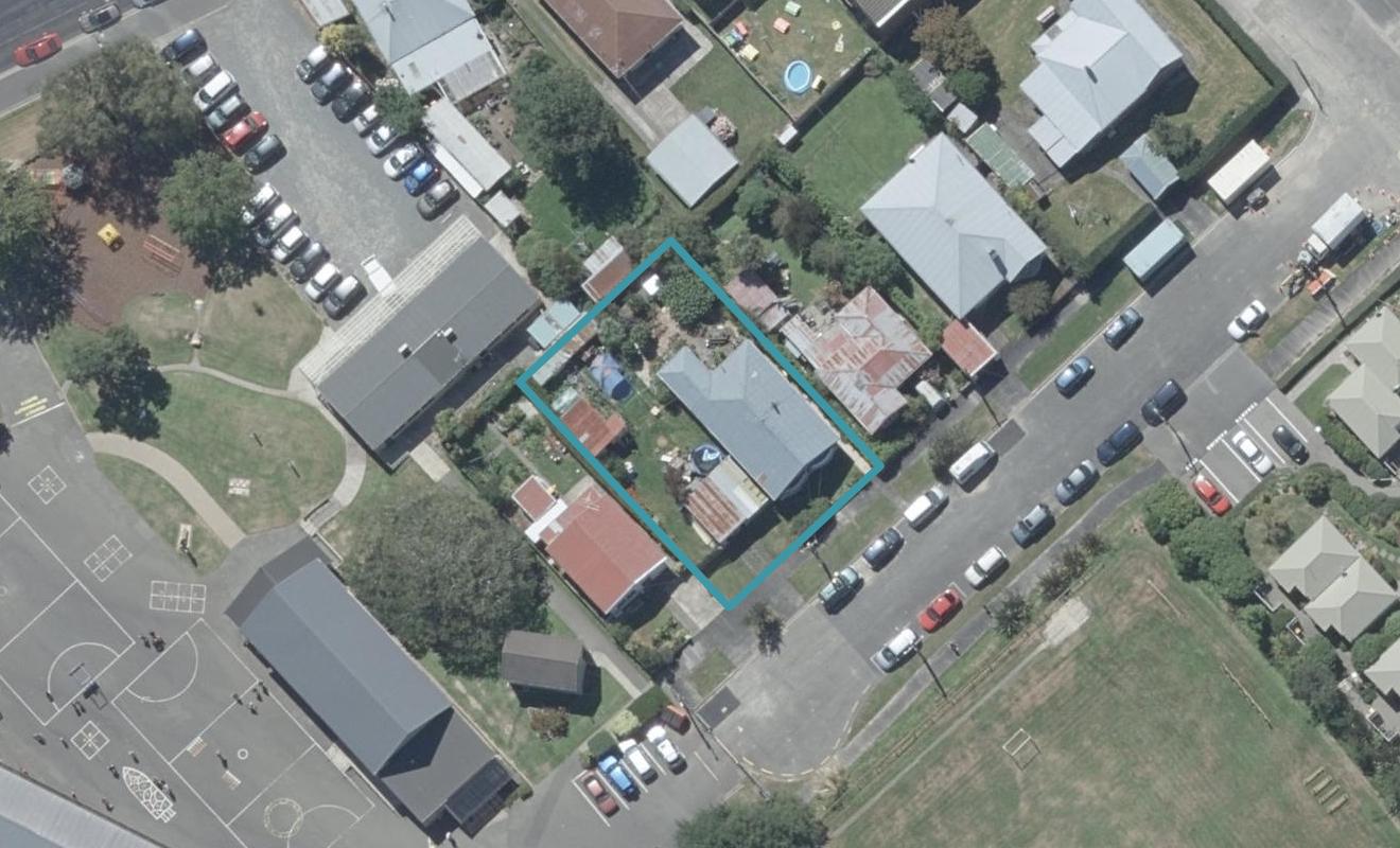 10 Longworth Street, North East Valley, Dunedin - Carousel 1