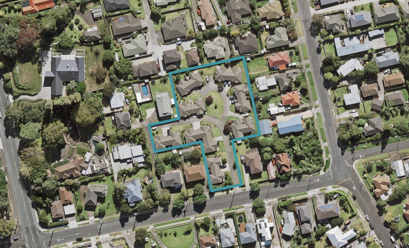 1/15 Hastie Avenue, Mangere Bridge, Auckland - Carousel 1