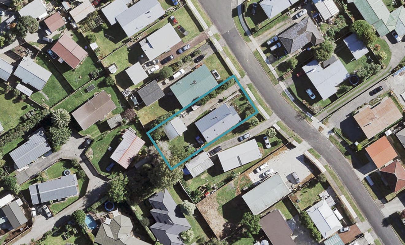 8 Duke Avenue, Pukekohe, Pukekohe - Carousel 1