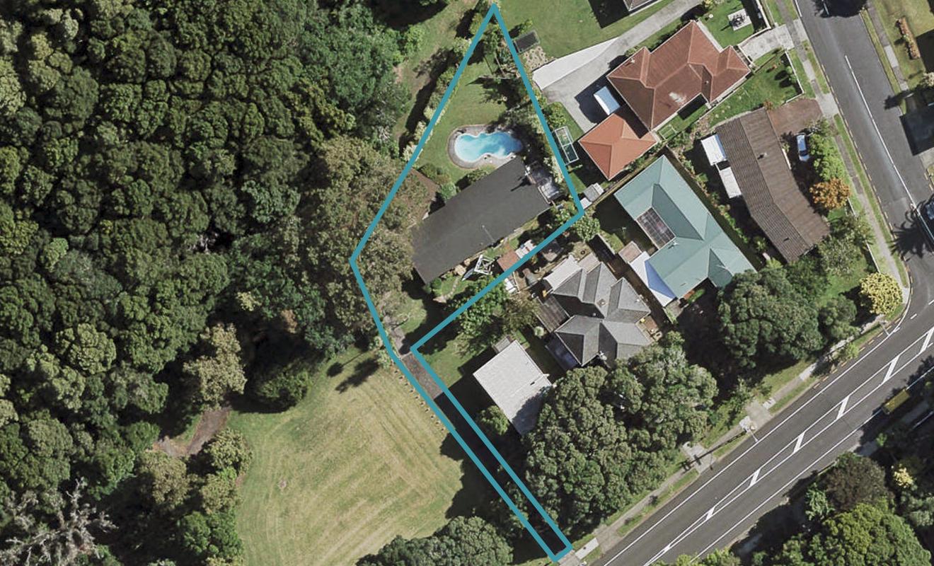 42 Hill Road, Hillpark, Auckland - Carousel 1