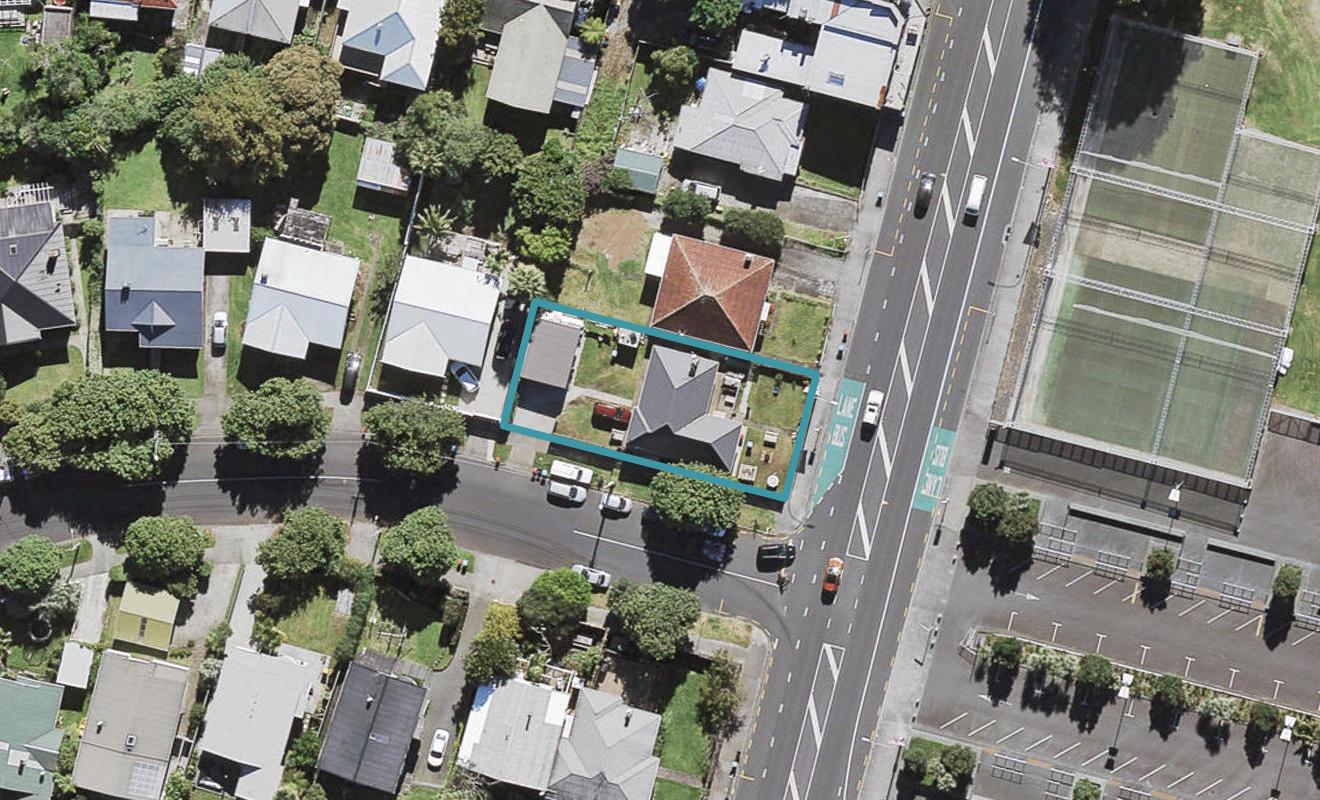 71 Sandringham Road, Mount Eden, Auckland - Carousel 1
