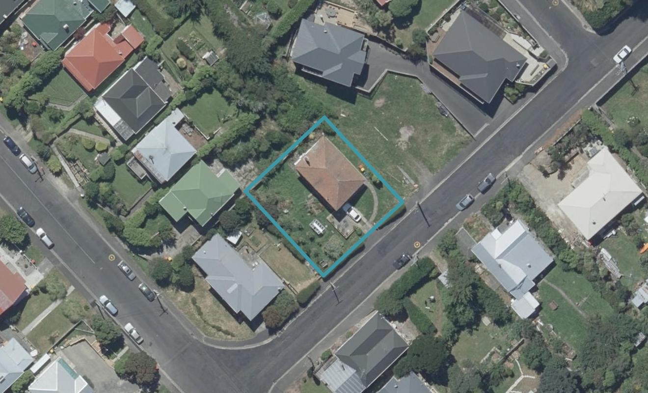 7 Fortune Street, Dalmore, Dunedin - Carousel 1