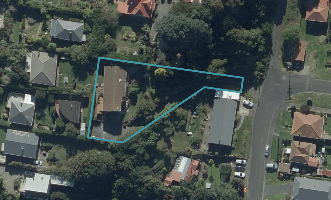 11 Kellas Street, Macandrew Bay, Dunedin - Carousel 1