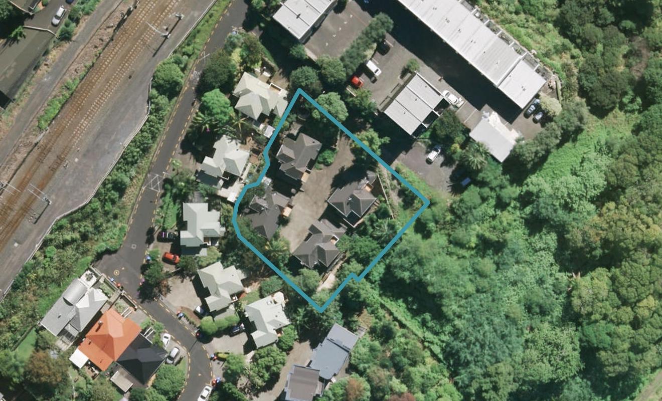6 Youngs Lane, Remuera, Auckland - Carousel 1