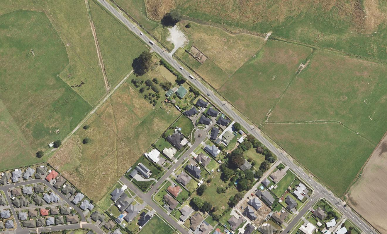 14 Silverstone Place, Lytton West, Gisborne - Carousel 1
