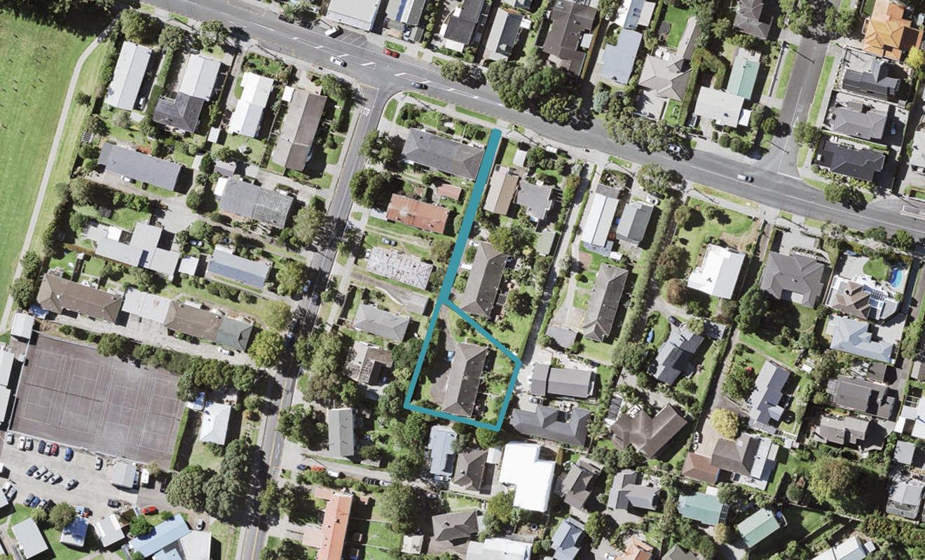 4/121 Riddell Road, Glendowie, Auckland - Carousel 1