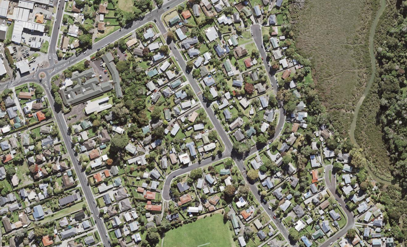 82 Lauderdale Road, Birkdale, Auckland - Carousel 1