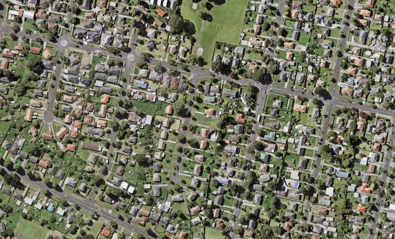 6 Bagnall Avenue, Point England, Auckland - Carousel 1