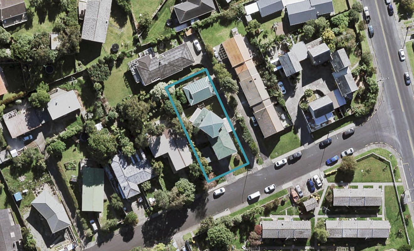 5 Gatman Street, Birkdale, Auckland - Carousel 1