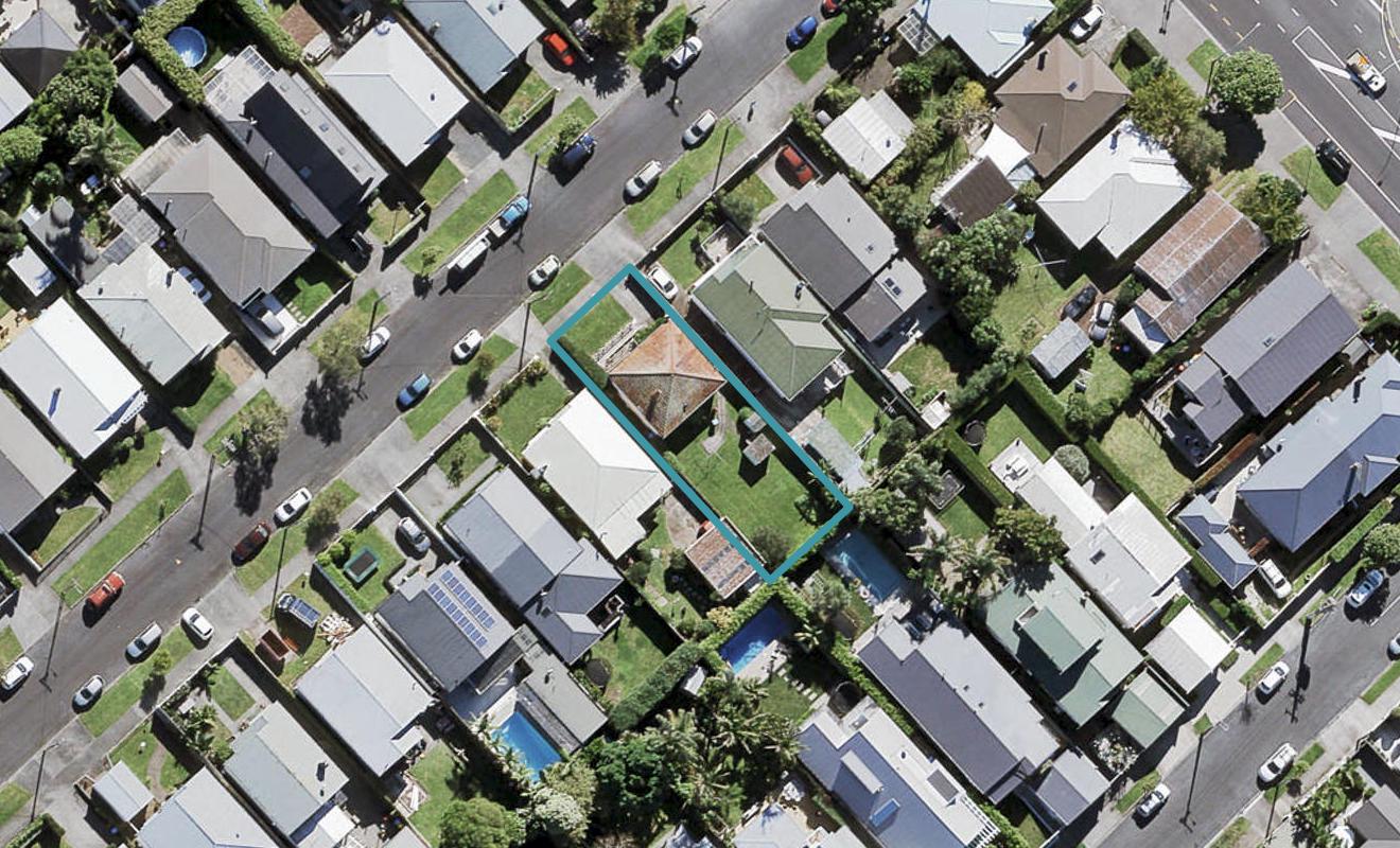 6 Oban Road, Westmere, Auckland - Carousel 1