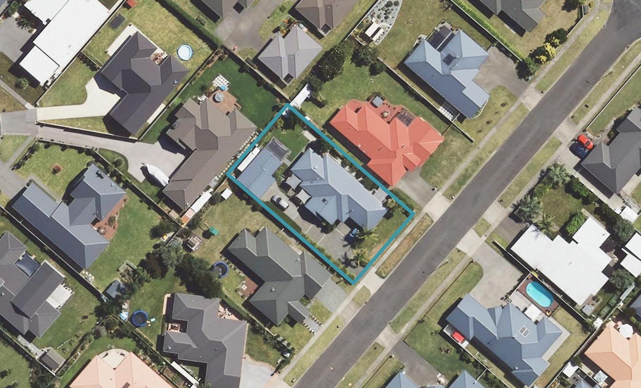 7 Roger Street, Lytton West, Gisborne - Carousel 1