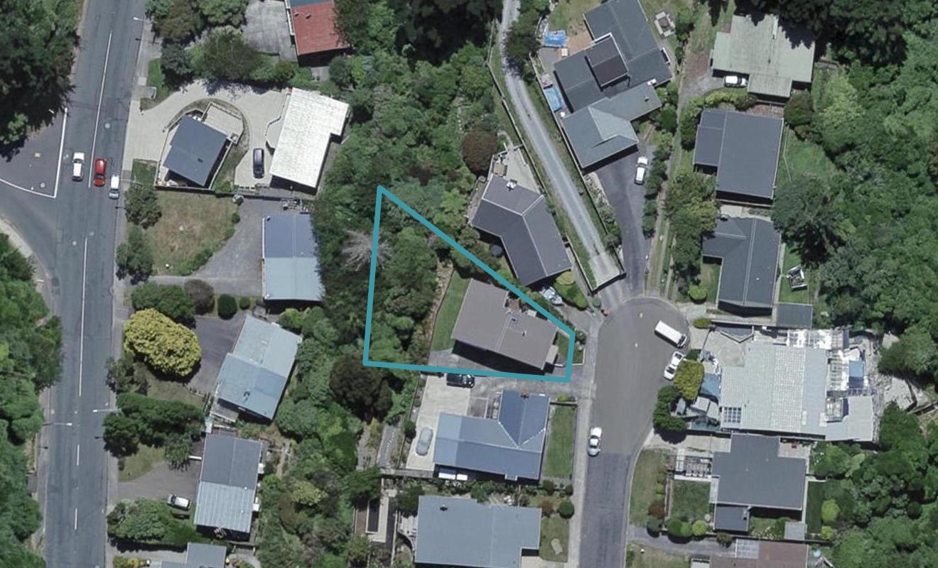 21 Silverbirch Grove, Churton Park, Wellington - Carousel 1