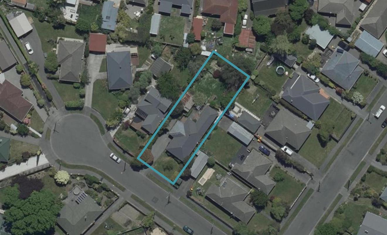 4 Merton Place, Bryndwr, Christchurch - Carousel 1