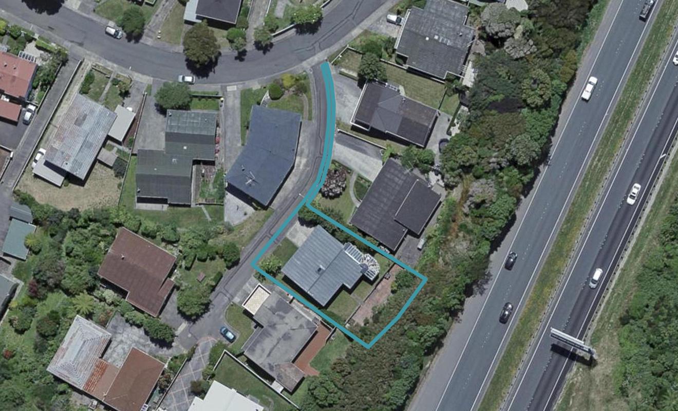 5 Waterford Drive, Churton Park, Wellington - Carousel 1