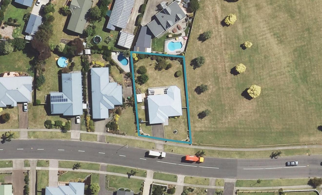 39 Potae Avenue, Lytton West, Gisborne - Carousel 1
