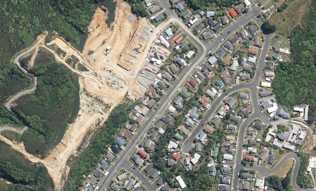 233 Major Drive, Kelson, Lower Hutt - Carousel 1