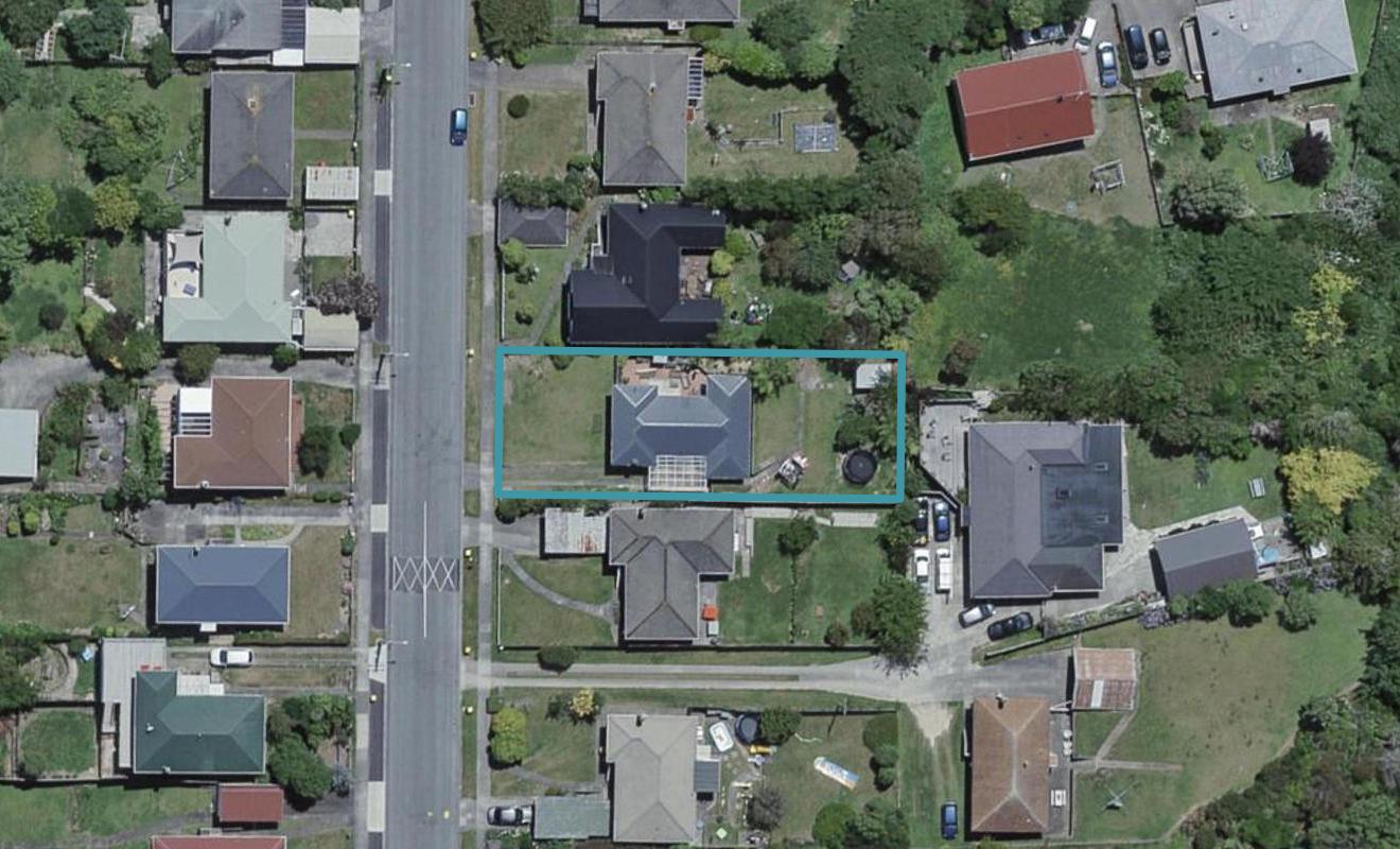 21 Taylor Terrace, Tawa, Wellington - Carousel 1