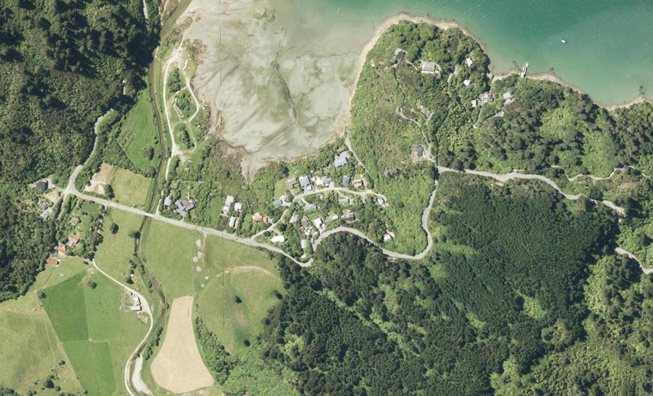 20 Mccormicks Road, Whatamango Bay, Picton - Carousel 1