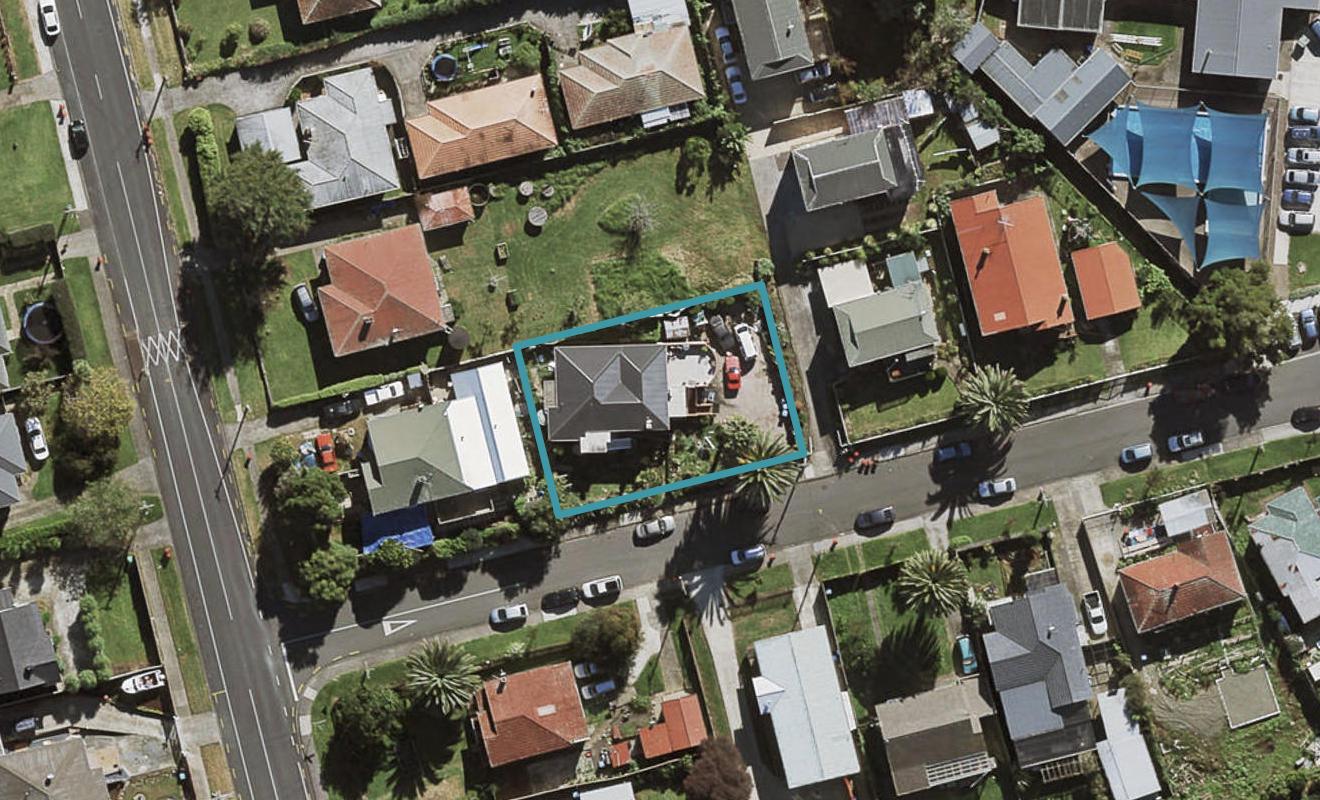 6 Pukeora Road, Otahuhu, Auckland - Carousel 1
