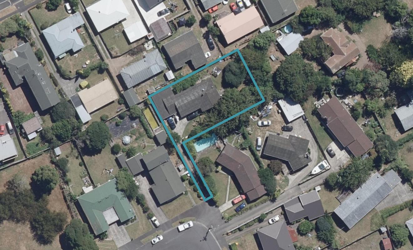 56 Regent Street, Silverdale, Hamilton - Carousel 1