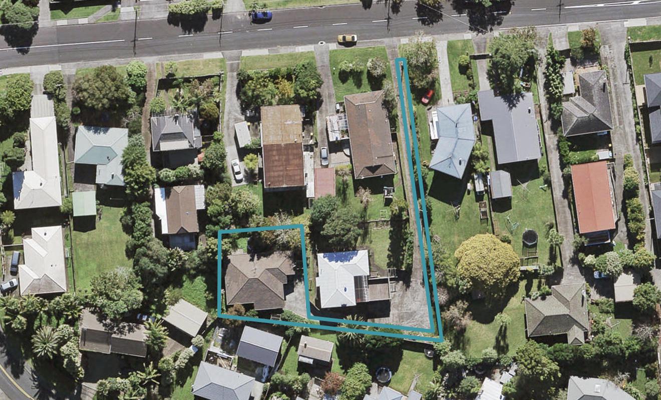 51A Tirimoana Road, Te Atatu South, Auckland - Carousel 1