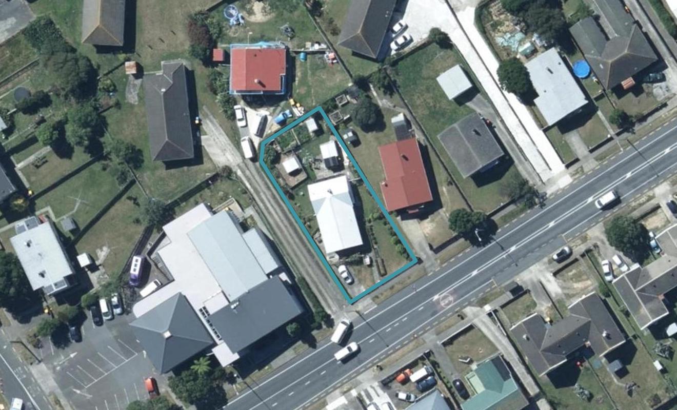 99 Warspite Avenue, Cannons Creek, Porirua - Carousel 1