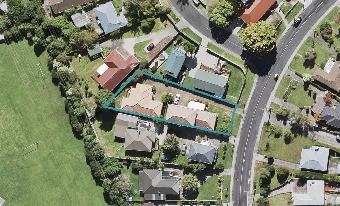 1/32 Vera Road, Te Atatu South, Auckland - Carousel 1