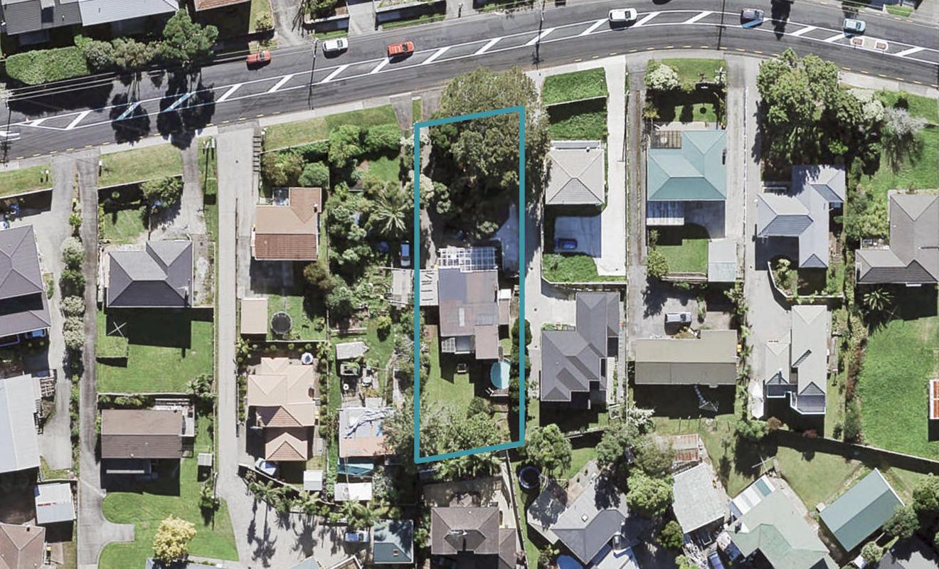 102 Golf Road, New Lynn, Auckland - Carousel 1
